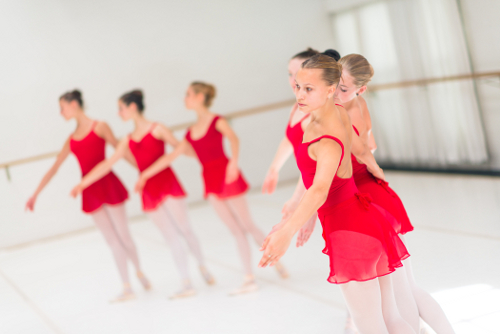 http://ballett.musikhochschule-muenchen.de/images/2018/academy.png